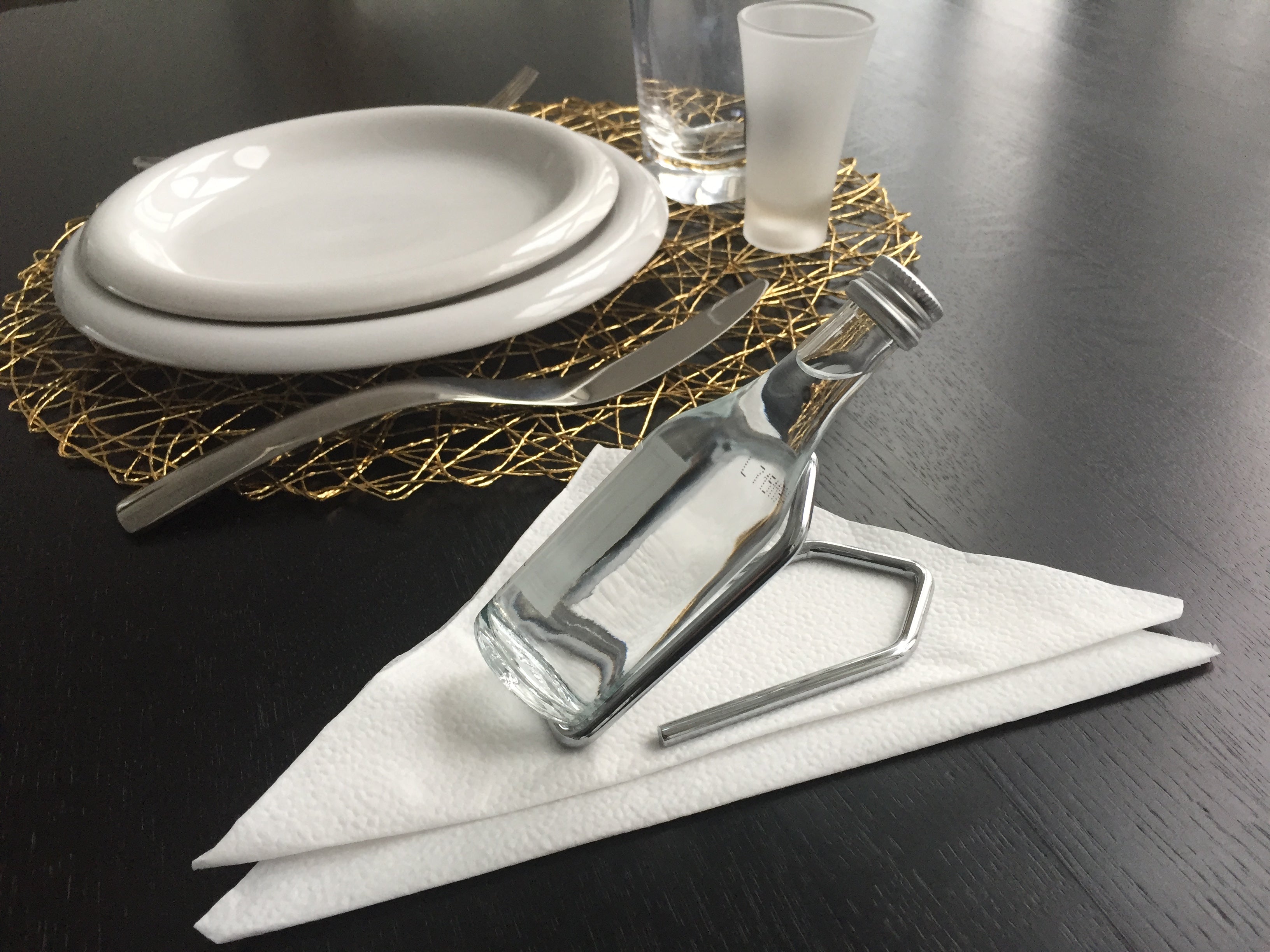 Clip - small Bottle holder / Wall hook